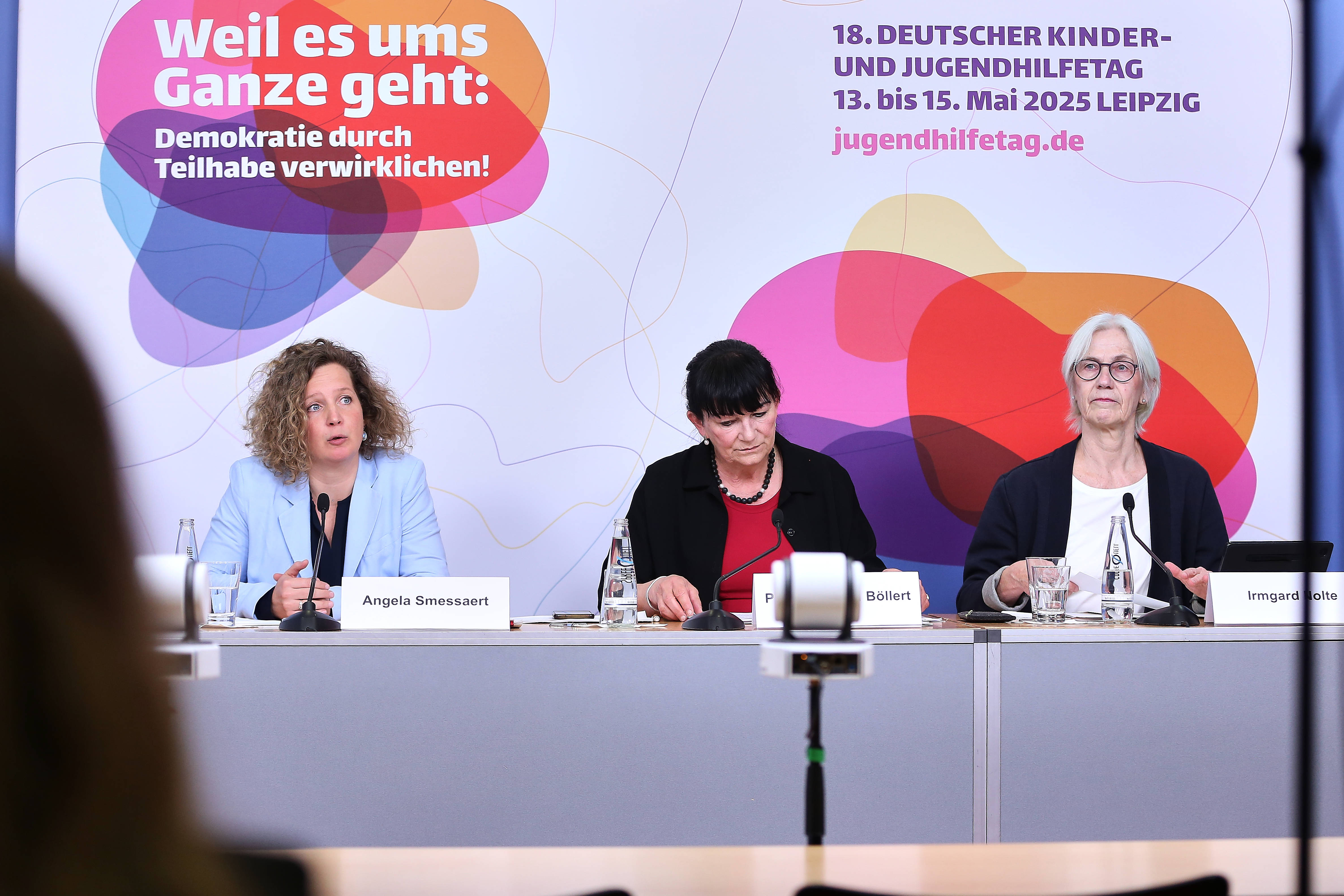 Pressekonferenz AGJ