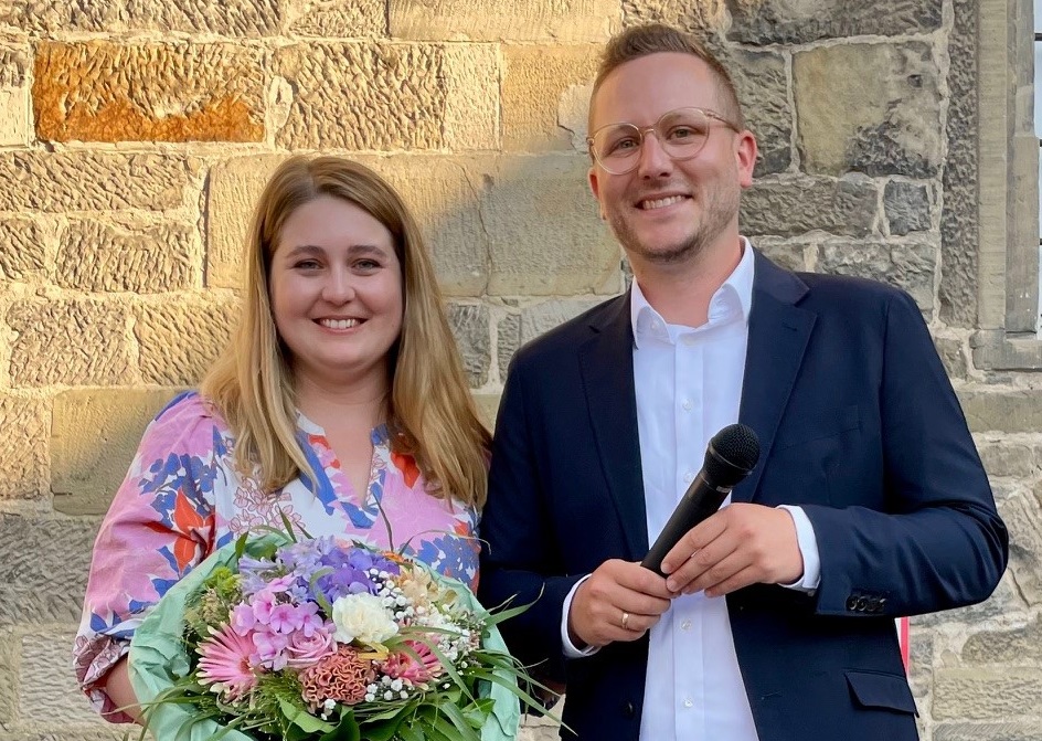 Bild Patrick Wegener und Ehefrau nach der Wahl zum Oberbürgermeister