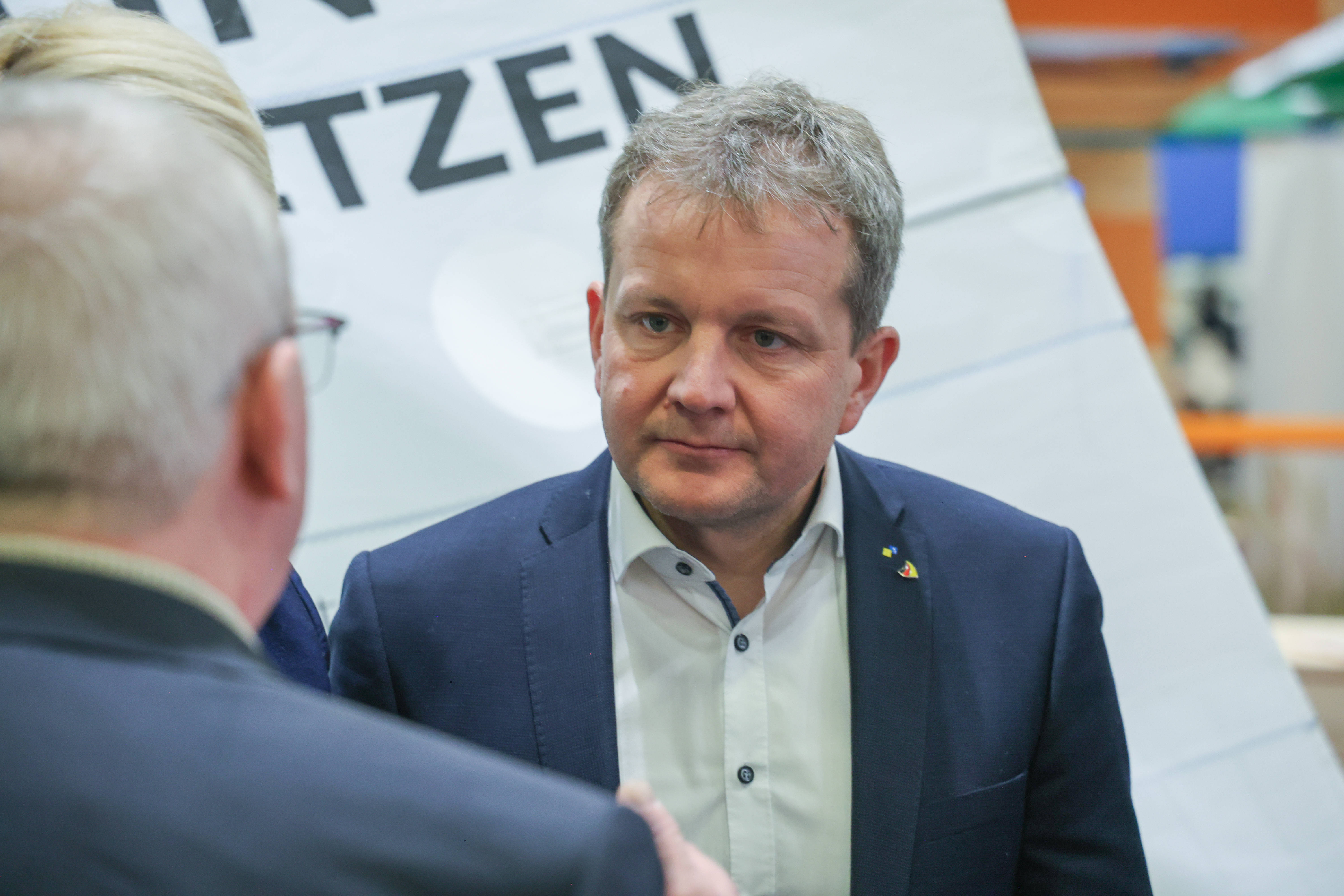 Rico Badenschier im Gespräch